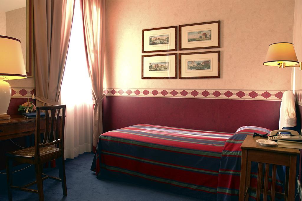 Hotel Colombia ตรีเอสเต ภายนอก รูปภาพ